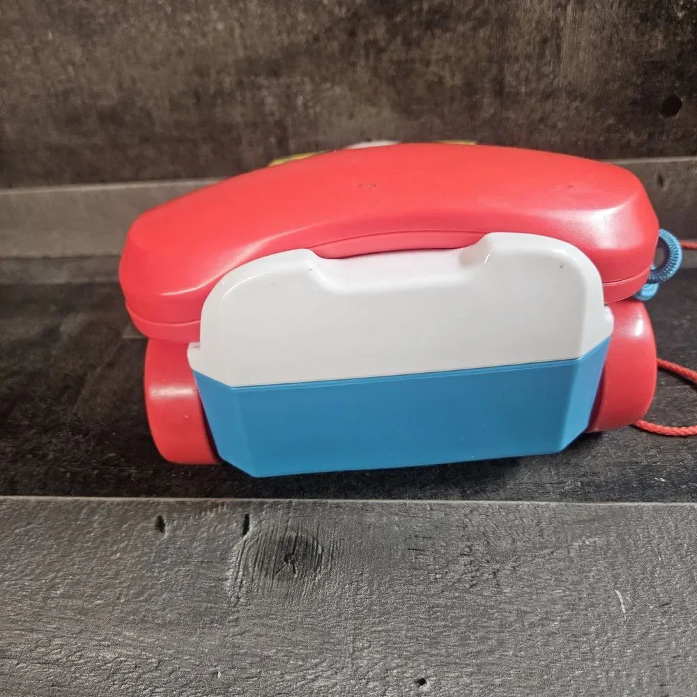 Fisher-Price Chatter Rotary Telephone 2015 Pull Toy - Picture 6 of 7